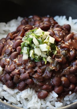 This is a delicious black bean recipe from my Brazilian/Argentinian cousin, Katia. She makes the best black beans, the recipe handed down to her from her father, another great cook. Black beans are loaded with fiber. Try this over white rice with chimichurri sauce, for wonderful fusion of flavors from Argentina and Brazil.