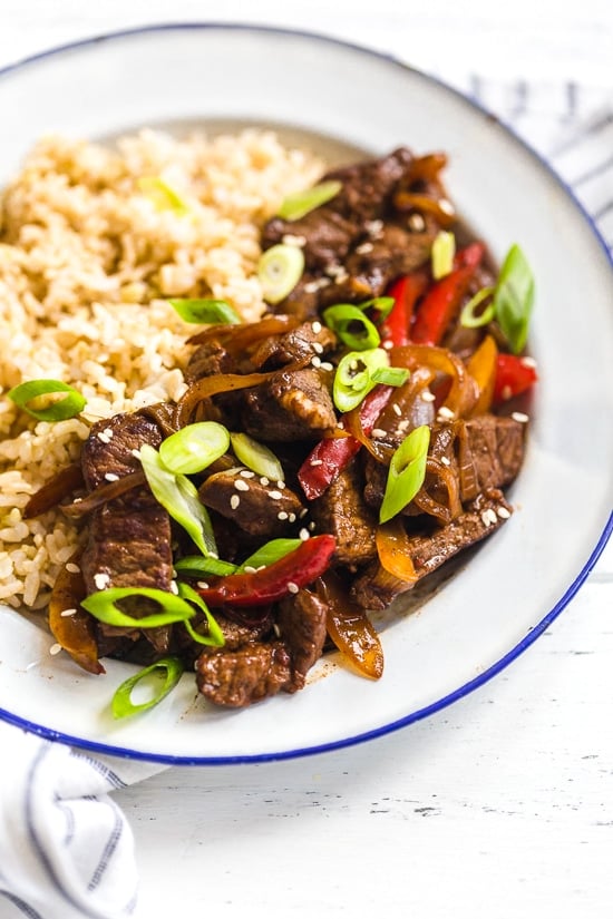 This is the BEST pepper steak recipe, it's easy, ready in under 20 minutes and it's always a winner with my family. SO good, you'll never buy restaurant pepper steak again!