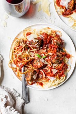 These amazing Italian Beef and Spinach Meatballs would make my husband's Italian family proud! I snuck some spinach in the meatball mix, but I promise even the pickiest of eaters will love them!