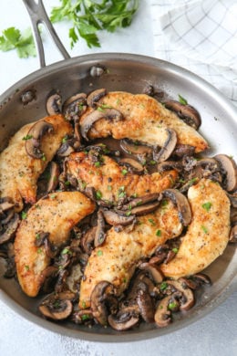 Chicken and Mushrooms in a Garlic White Wine Sauce