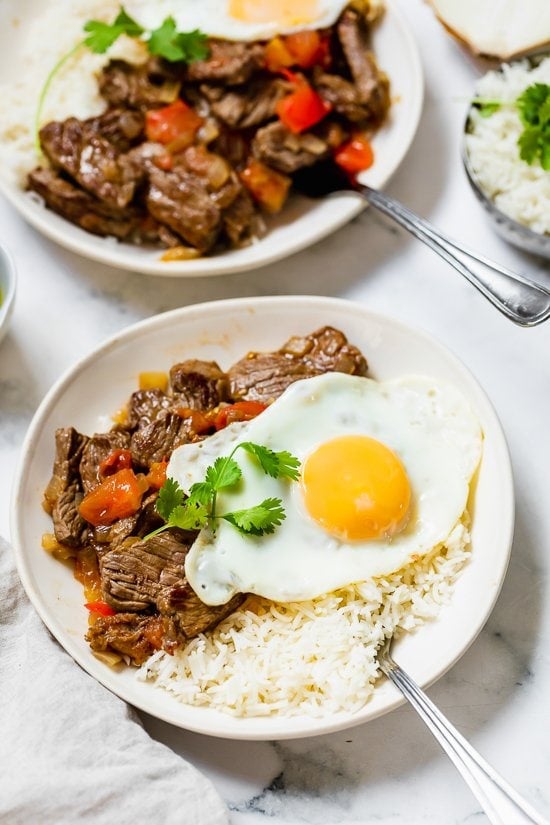 Carne en Bistec a caballo