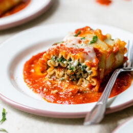 Mushroom Kale Lasagna Rolls