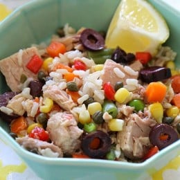 Italian tuna and brown rice salad is wonderful, easy lunch using basic pantry items such as tuna, brown rice, capers and good quality chopped olives plus some frozen mixed vegetables and fresh lemon juice.