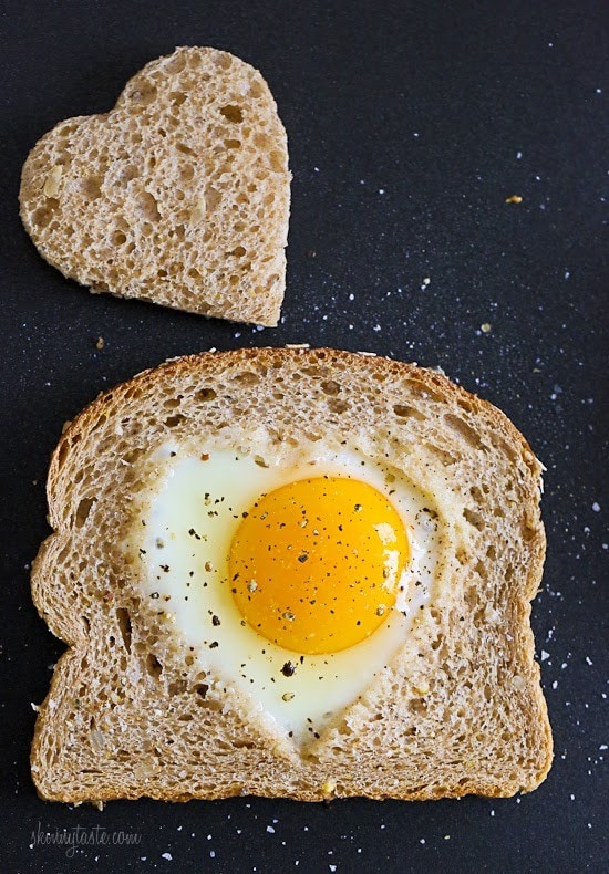 Avocado Toast Egg-in-a-Hole, the perfect 5 minute breakfast to make the one you love!
