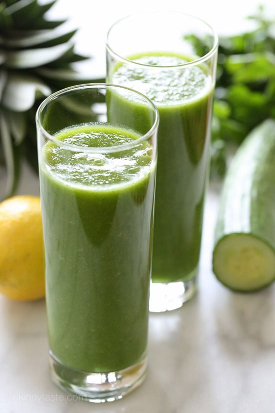 Cucumber, Parsley, Pineapple and Lemon Smoothie – dairy-free, paleo and vegan!