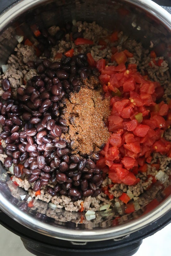 Hearty, filling, and ready in an hour, this is truly the best chili recipe! Made with beans, beef, and a blend of spices. Beef chili recipe ingredients in an instant pot