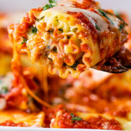 Spinach Artichoke Lasagna Roll Ups