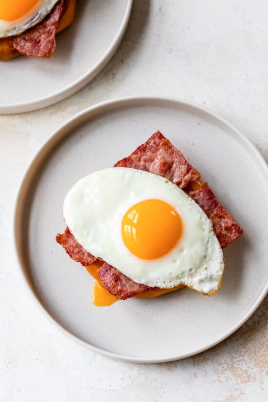 fried egg sandwich