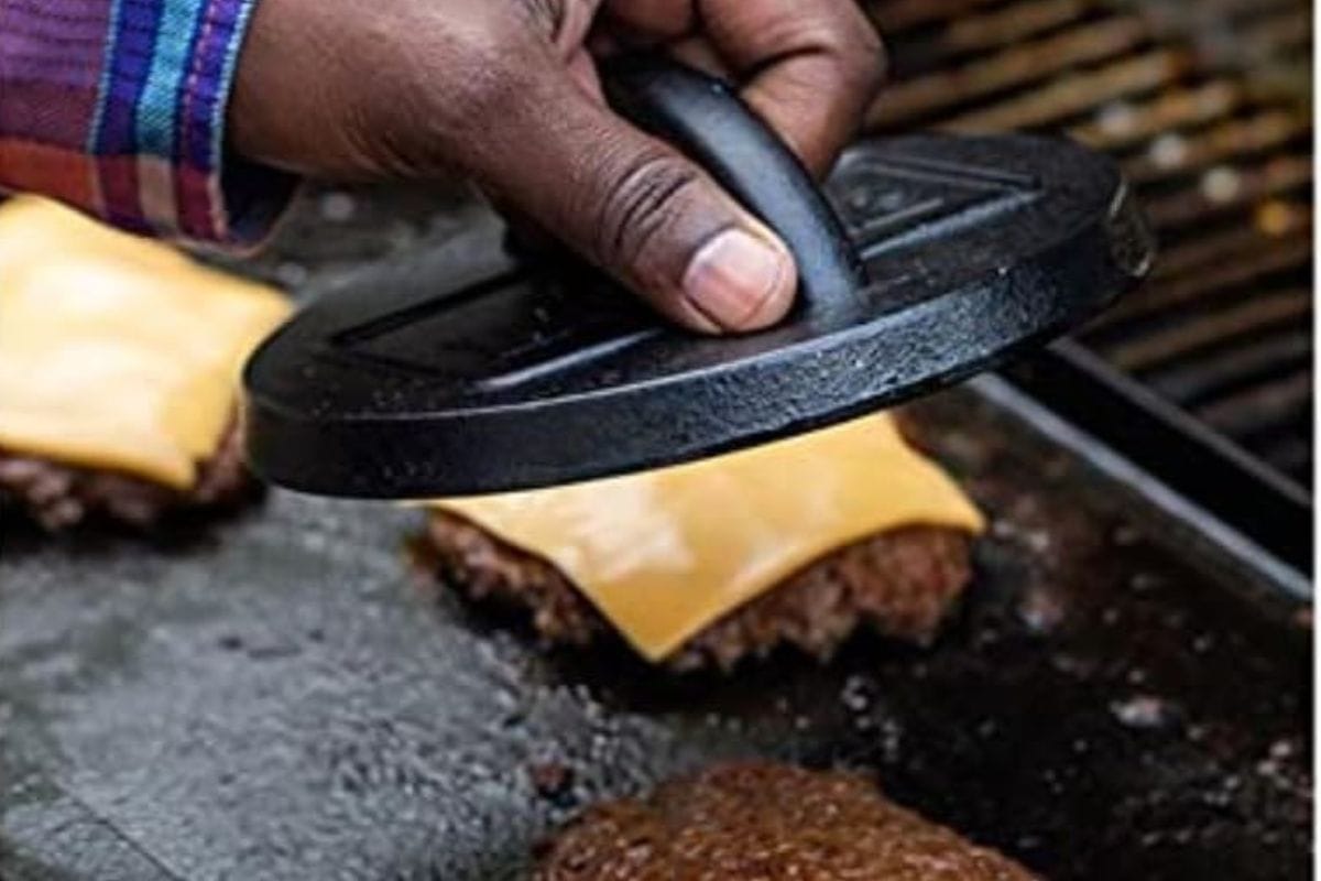 Lodge burger press