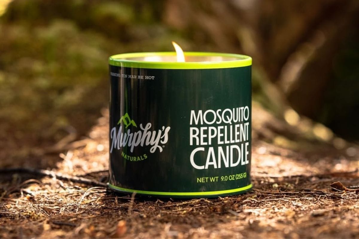 Mosquito repellant candle